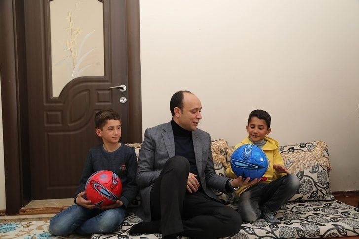 Kaymakam Solak şehit ailelerini evlerinde ziyaret etti G4