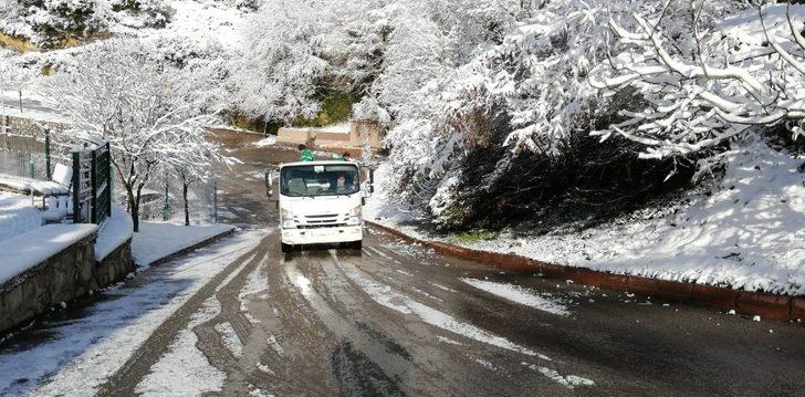 İzmit Belediyesi’nden kar mesaisi G1