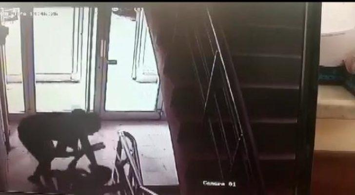 Konya'da genç kız dehşeti yaşadı: Kanınızı içeceğim G3