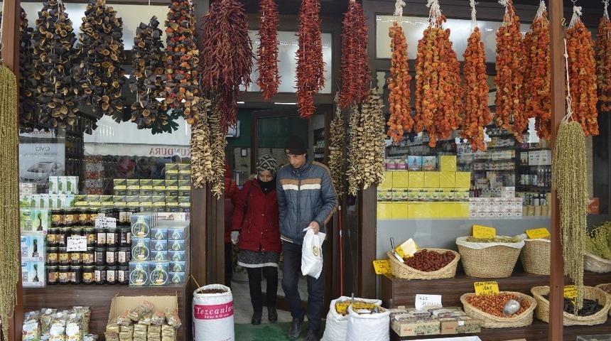 Koronavirüs Türkiye’nin aktariye sektörüne de etkiledi