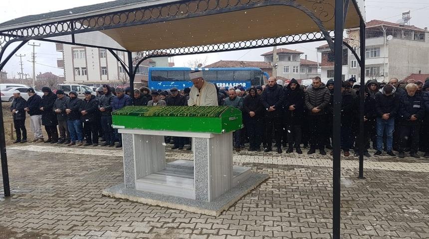 Bıçaklanarak öldürülen yaşlı adam toprağa verildi