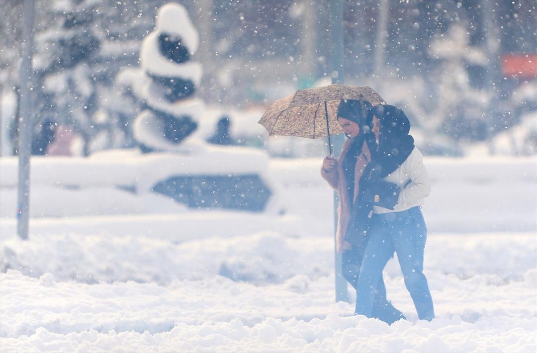 Eğitime kar engeli! &Ccedil;ok sayıda ilde okullar tatil edildi