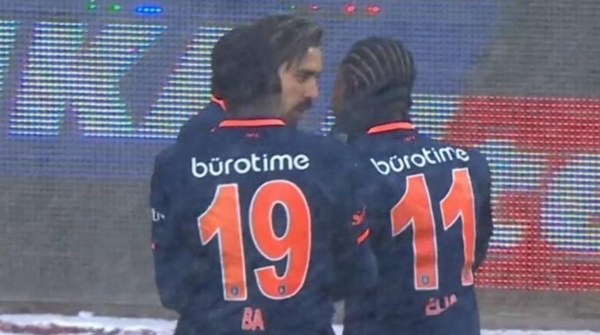 Beşiktaş, Eljero Elia'nın peşinde olduğu iddia edildi