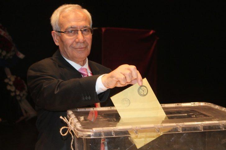 CHP Bilecik İl Başkanı Yaşar oldu G5