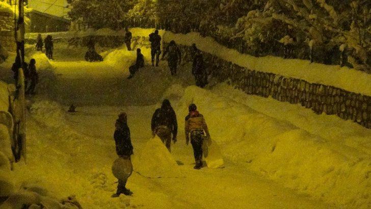 Şırnak’ta çocukların kızak keyfi G4