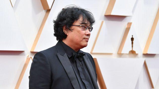 Parazit filmiyle bu yıl çok sayıda ödül alan ve Pazar gecesi düzenlenen Oscar töreninde de en iyi yönetmen kategorisinde aday olan Güney Koreli yönetmen Bong Joon-ho