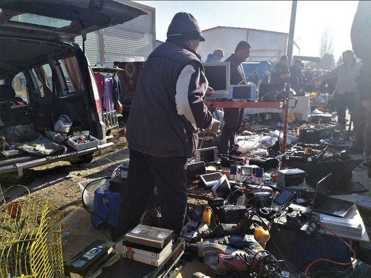 Bu pazarda her şey 3’de bir fiyatına G2