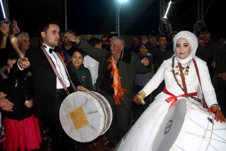 Fethiye’de engelleri aşıp, evlendiler G5