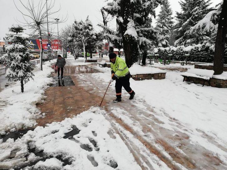Karla mücadelede 200’den fazla personel çalıştı G3