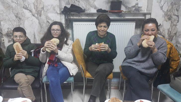 Alpulular, Eskişehir’de yöresel ‘Bozan Sucukları’ etkinliğinde buluştular G4