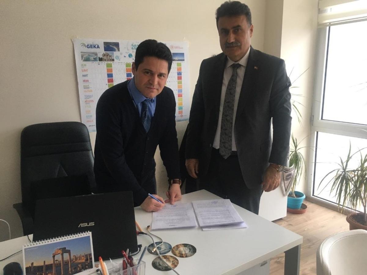 Bu s&ouml;zleşme ile Buharkent&rsquo;te &ouml;ğrenciler teknoloji &ccedil;ağına ayak uyduracak