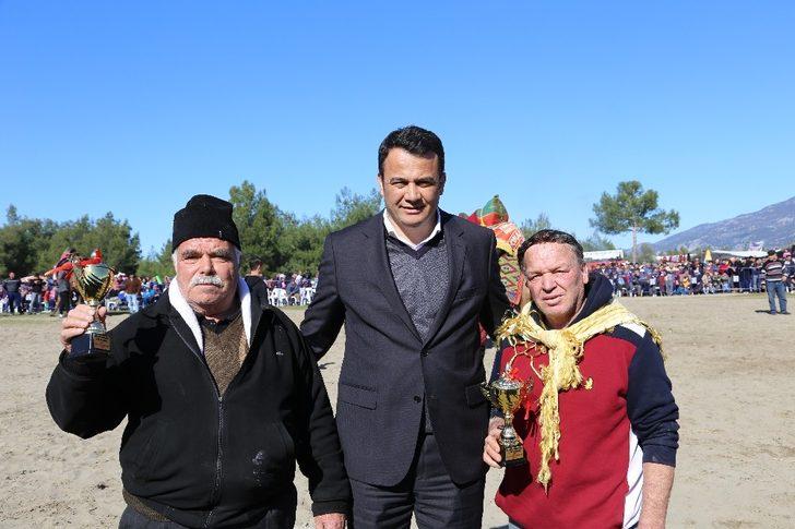 Kaş’ta deve güreşi festivali G5