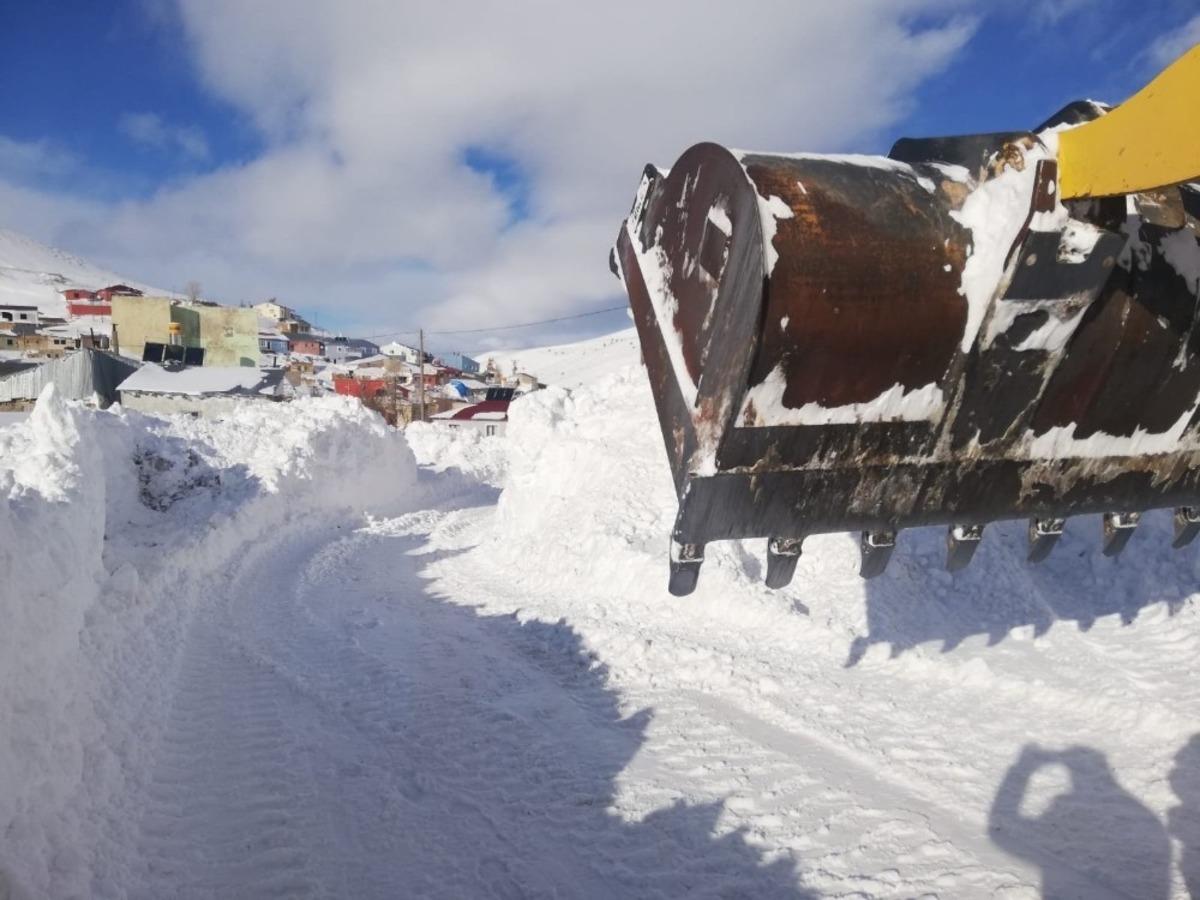 Bayburt&rsquo;ta kapalı k&ouml;y yolları a&ccedil;ıldı