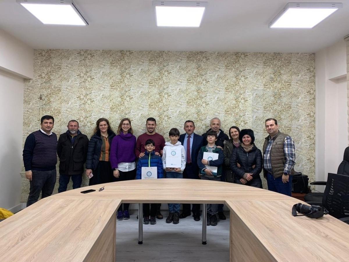&Ccedil;orlulu &ouml;ğrenciler Marmara birincisi, T&uuml;rkiye dokuzuncusu oldu
