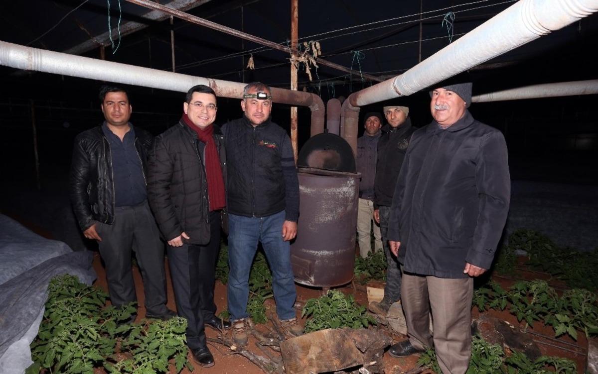 Başkan T&uuml;t&uuml;nc&uuml; &ccedil;ift&ccedil;ilerle &lsquo;Zirai don&rsquo; n&ouml;betinde