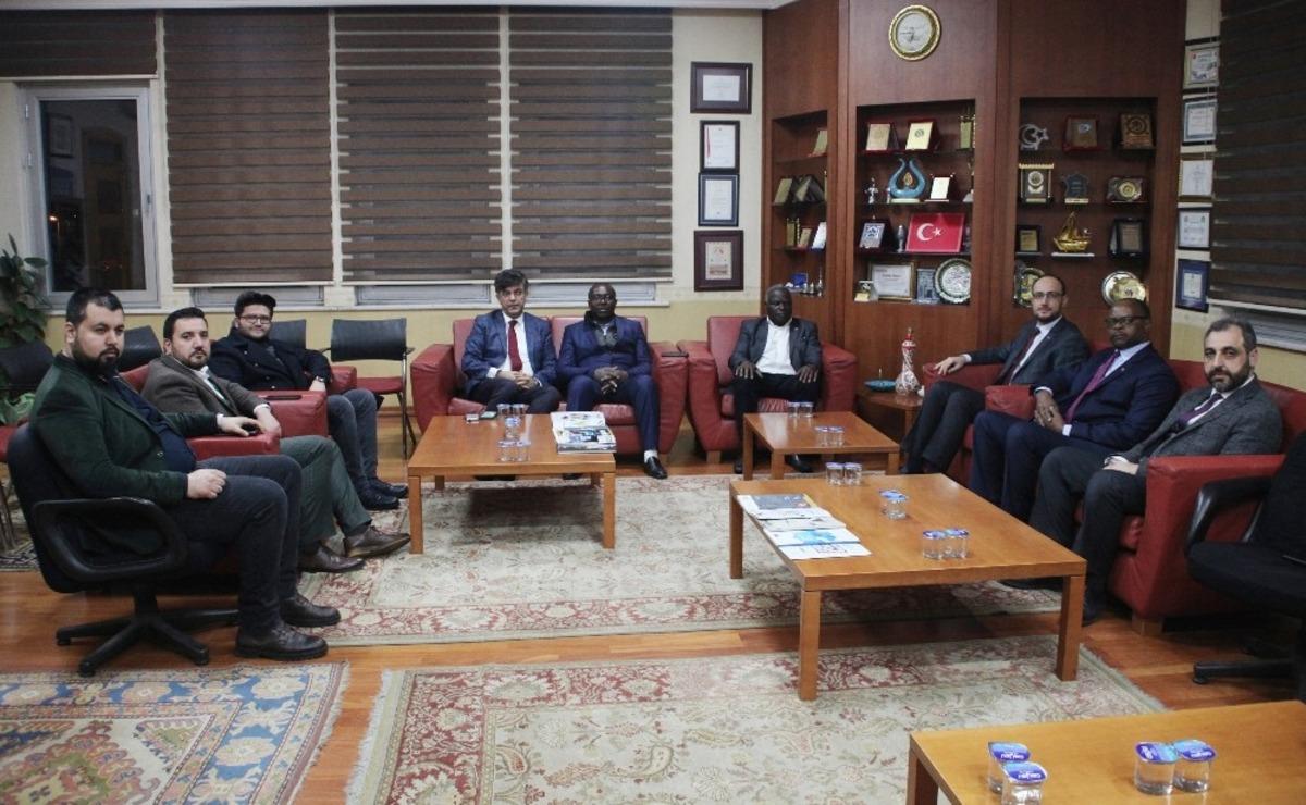 M&Uuml;SİAD Konya Zimbabve Yerel Y&ouml;netimler Bakanını ağırladı