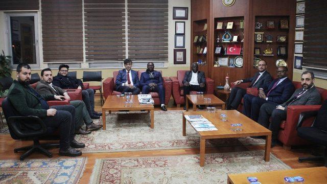 MÜSİAD Konya Zimbabve Yerel Yönetimler Bakanını ağırladı