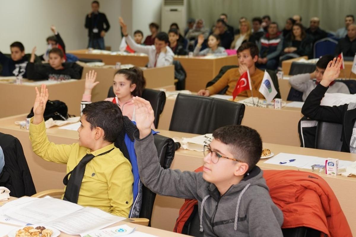 &Ccedil;orlu &Ccedil;ocuk Meclisi Şubat ayı toplantısını ger&ccedil;ekleştirdi