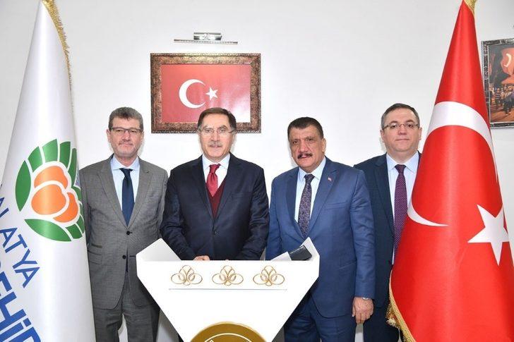 Kamu Denetçiliği Kurumu Başkanı Şeref Malkoç: G1