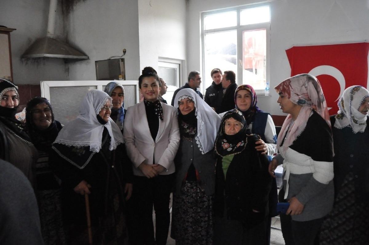 Kaymakam Karataş vatandaşlarla buluştu