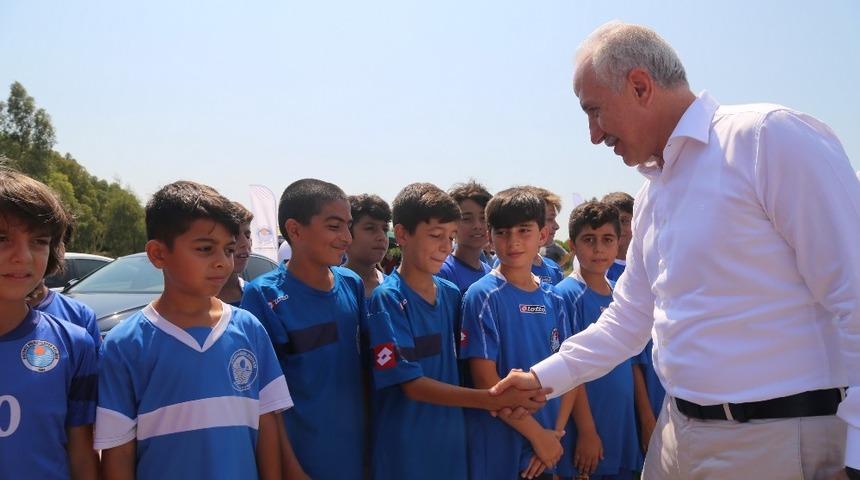 Akdeniz Belediyespor göz dolduruyor