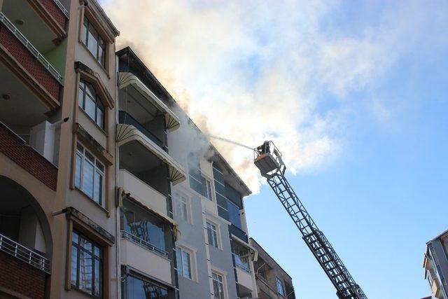 &Ccedil;arşamba&rsquo;da yangın 1