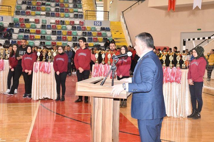 Okul sporlarında ödüller sahiplerini buldu G5