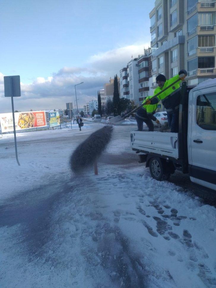 Atakum’da kar mücadelesi G4