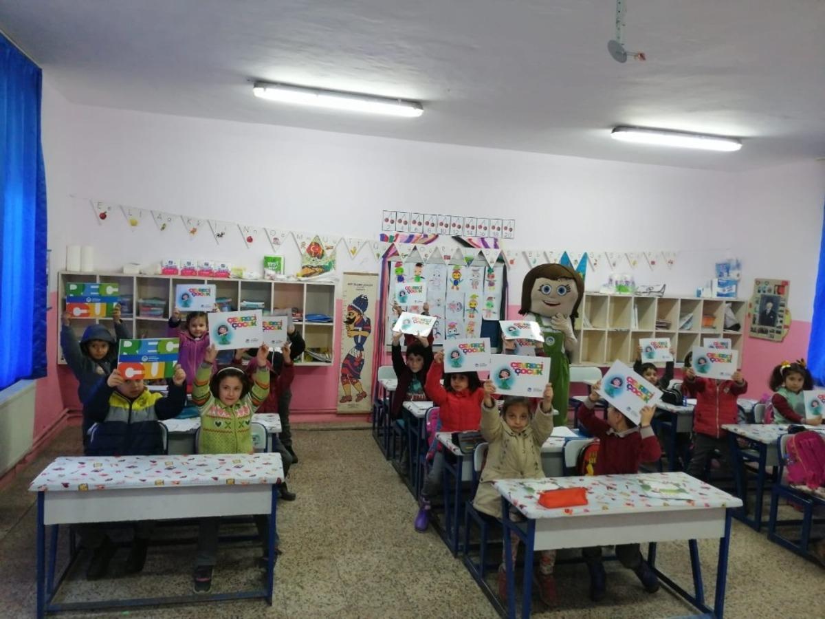 Okullarda &lsquo;&Ccedil;evre dostu tomurcuk&rsquo; projesi devam ediyor
