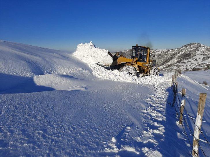 Alaçam’da karla mücadele G3