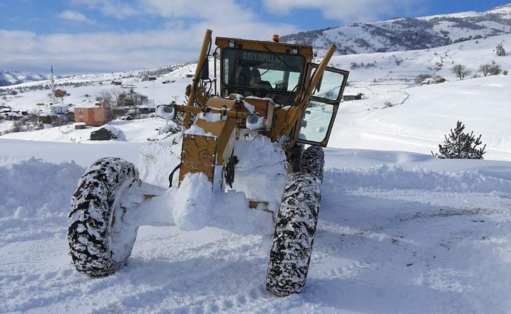 Alaçam’da karla mücadele G4