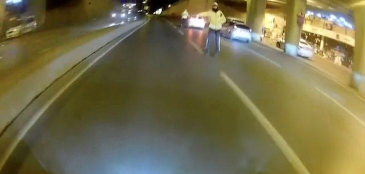 İstanbul’da trafikte terör estiren motosikletli, polisin üzerine sürüp kaçtı G3