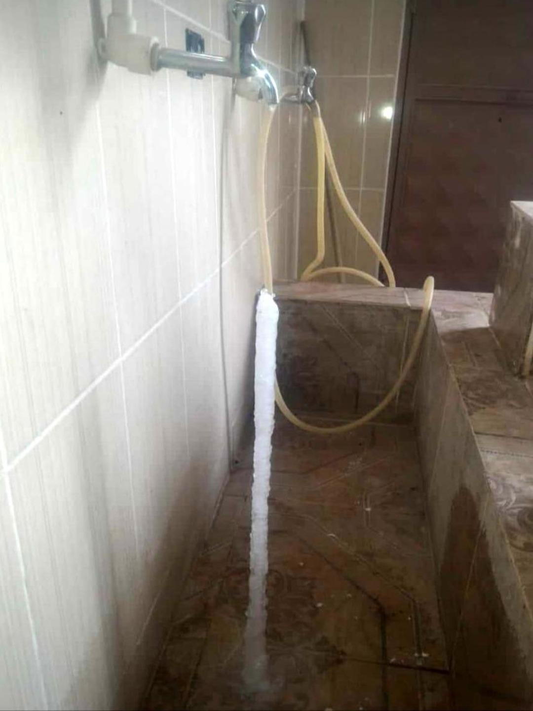 O kent buz şehre d&ouml;nd&uuml;! Termometreler eksi 38&rsquo;i g&ouml;rd&uuml;