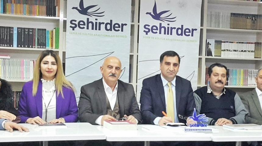 Şehirder: &ldquo;KKTC Cumhurbaşkanı a&ccedil;ıklamalarıyla T&uuml;rk varlığına ihanet etmiştir