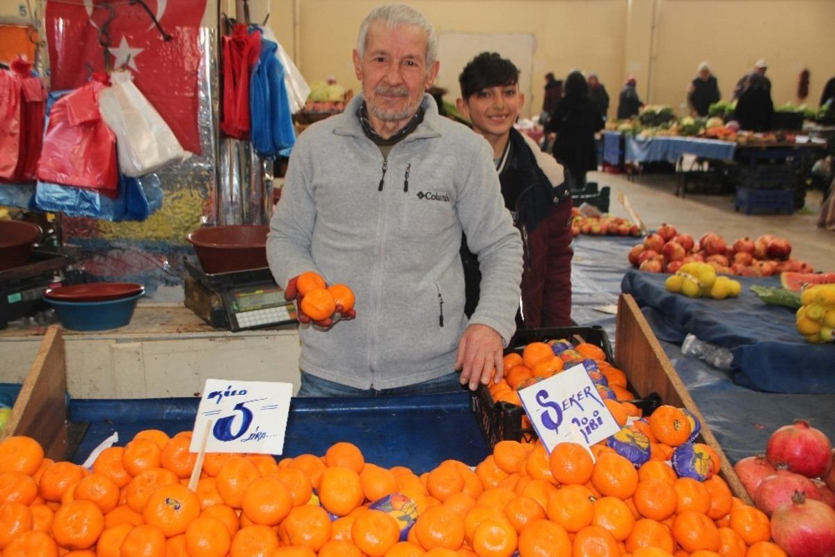 Tezg&acirc;hların kış meyvesi şampiyonu mandalina