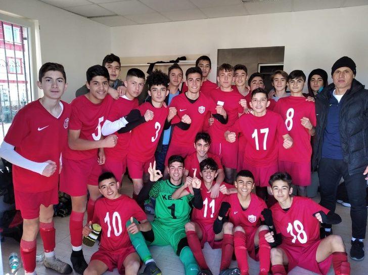 Kepez’in U-15 Takımı’ndan 6. galibiyet G1