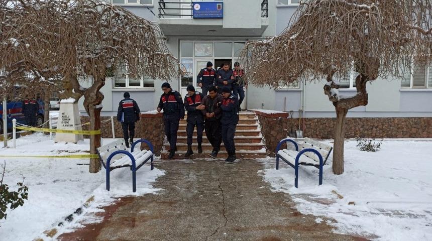 Kayseri merkezli 8 ilde organize su&ccedil; &ouml;rg&uuml;t&uuml; operasyonu