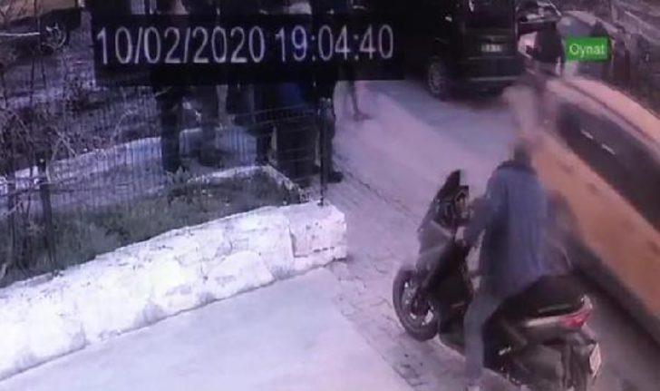 Taksici ile oto tamircisi arasında tartışma! Aracını üzerine sürdü G4