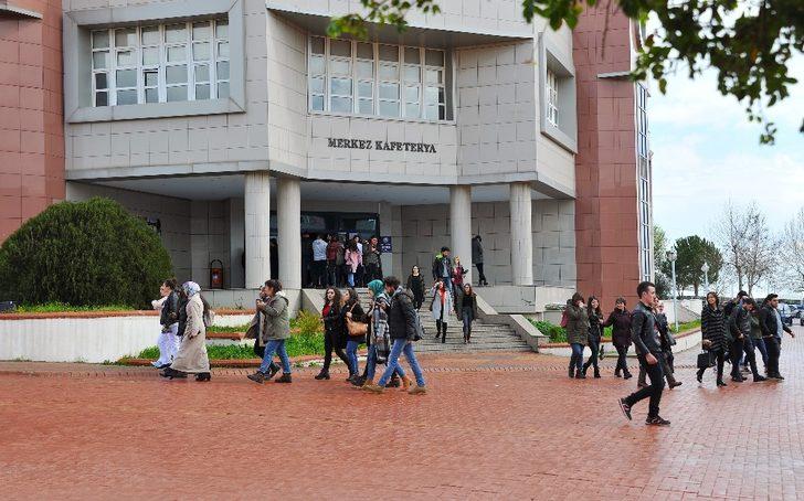 ADÜ’de ’Askıda Yemek’ ile bir ayda 1500 öğrenci yemek yedi G2