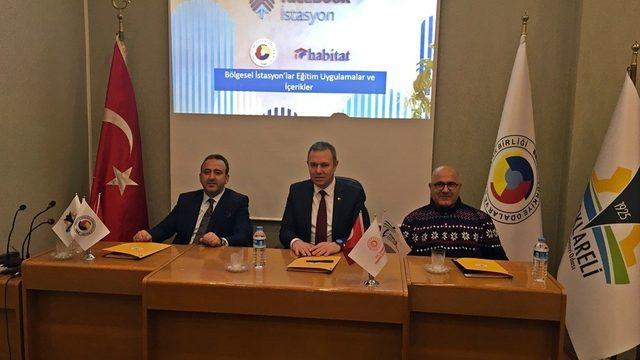 Facebook İstasyon Bölgesel Toplulum Merkezi Çalıştayı Kırklareli’nde yapıldı