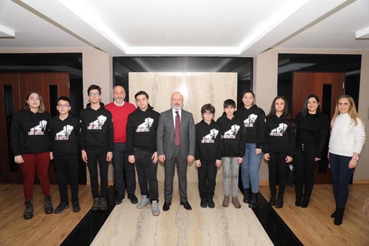 Başkan &Ccedil;olakbayrakdar, "İnsan odaklı teknolojik şehirler inşa edilmeli"