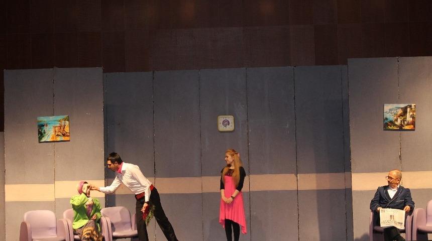 Erzurum Şehir Tiyatrosu &lsquo;Kızım&rsquo; adlı oyunu sahneleyecek