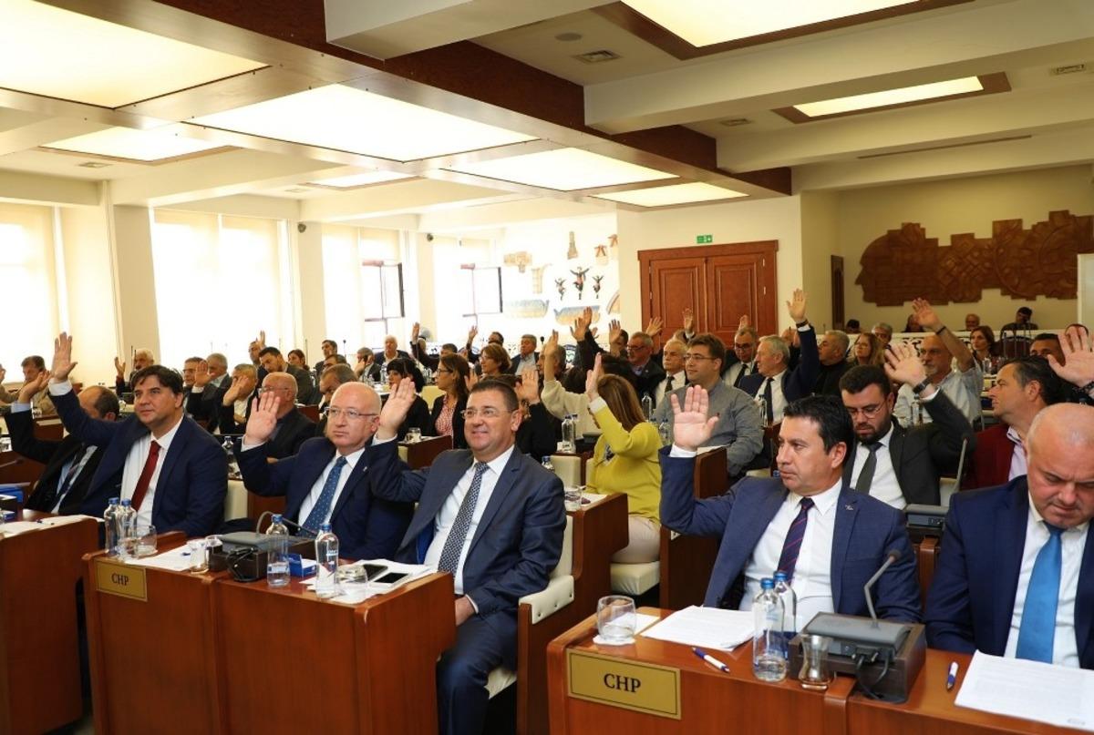 B&uuml;y&uuml;kşehir Meclisinde 262 kararın 255&rsquo;i oy birliği ile alındı
