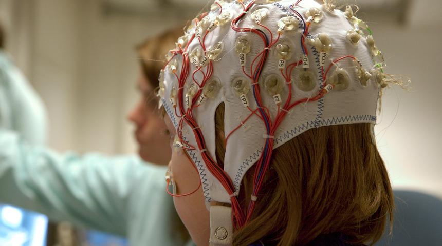 Epilepsi tanısı için nöbet anının kaydedilmesi önemli