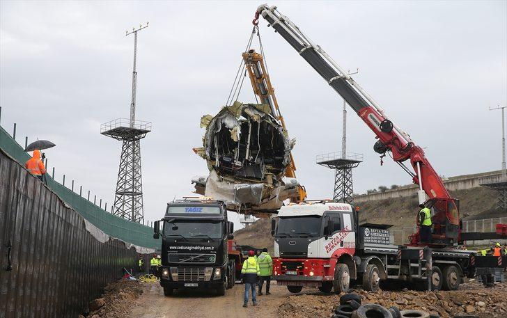 Sabiha Gökçen'de pistten çıkan uçağın enkazı kaldırıldı G4