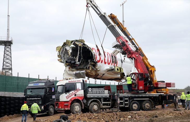 Sabiha Gökçen'de pistten çıkan uçağın enkazı kaldırıldı G5