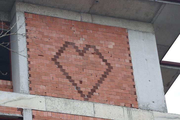 14 Şubat sürprizinin böylesi! Nişanlısına sevgisini böyle gösterdi G2