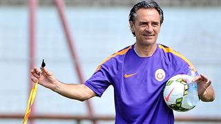 Prandelli boş durmuyor
