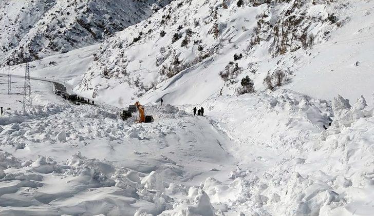 Çatak’taki çığ bölgelerinde çalışmalar sürüyor G3