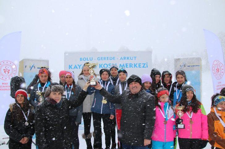 ANALİG’de dereceye giren sporcular madalyalarına kavuştu G3